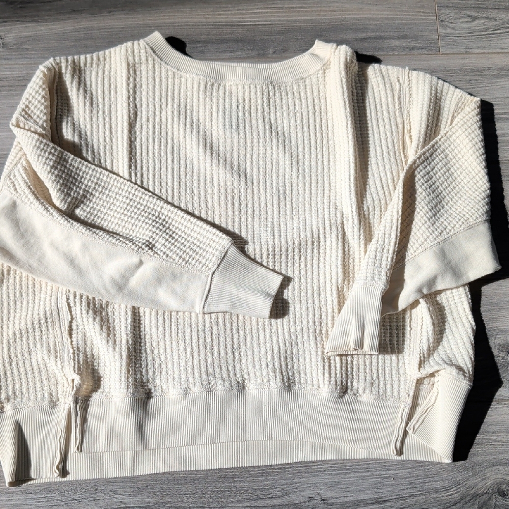 American Eagle Cream Waffle Crew neck Sweatshirt